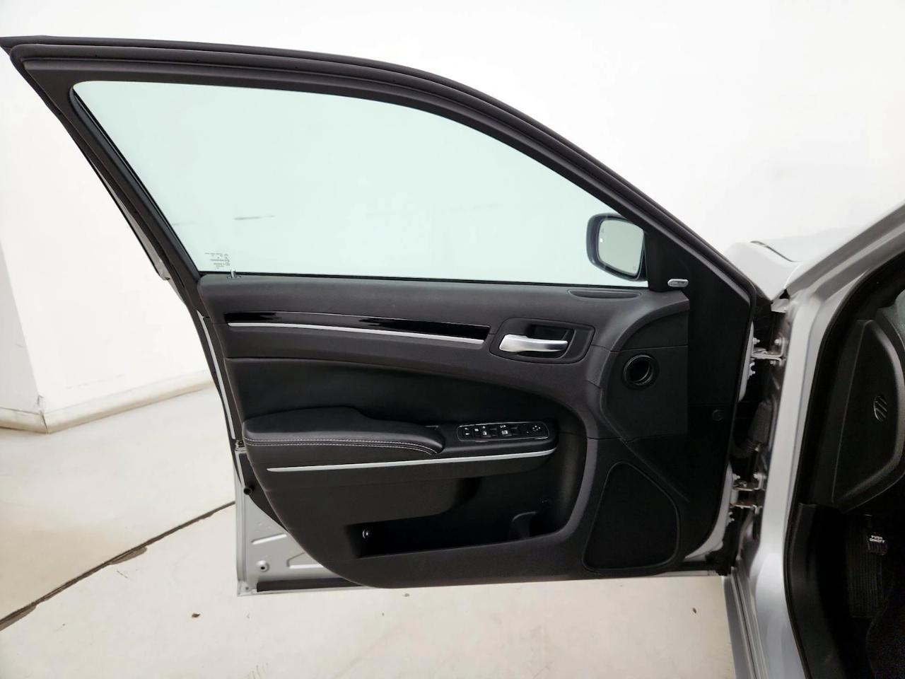 Chrysler 300 300S RWD 2023