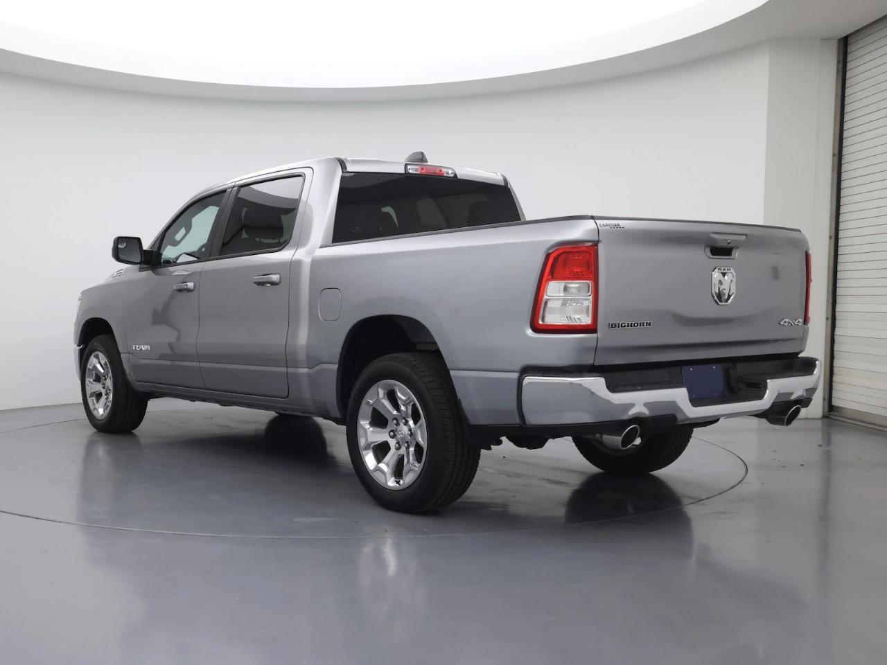 RAM 1500 Big Horn 4x4 Crew Cab 5'7" Box 2022