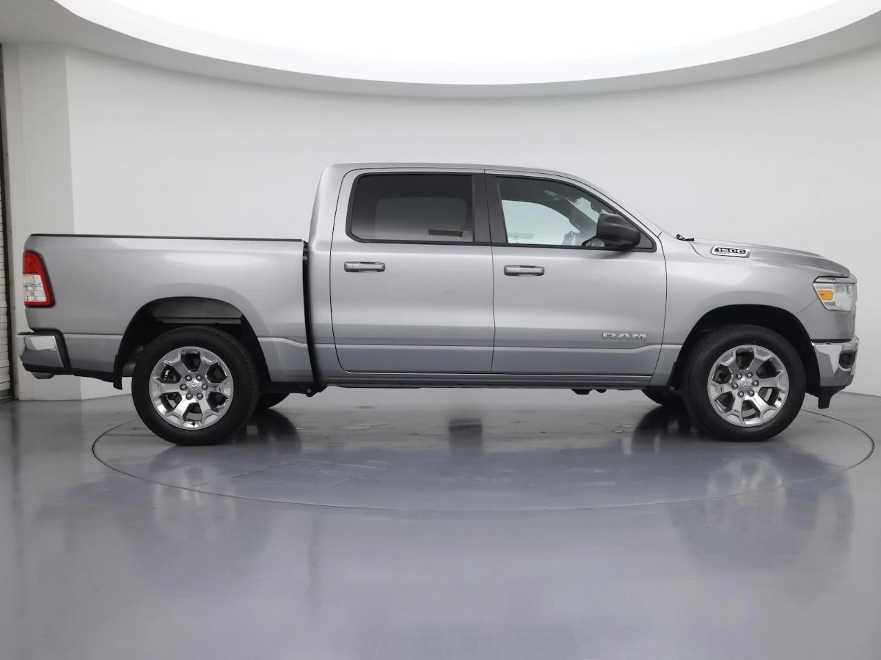 RAM 1500 Big Horn 4x4 Crew Cab 5'7" Box 2022