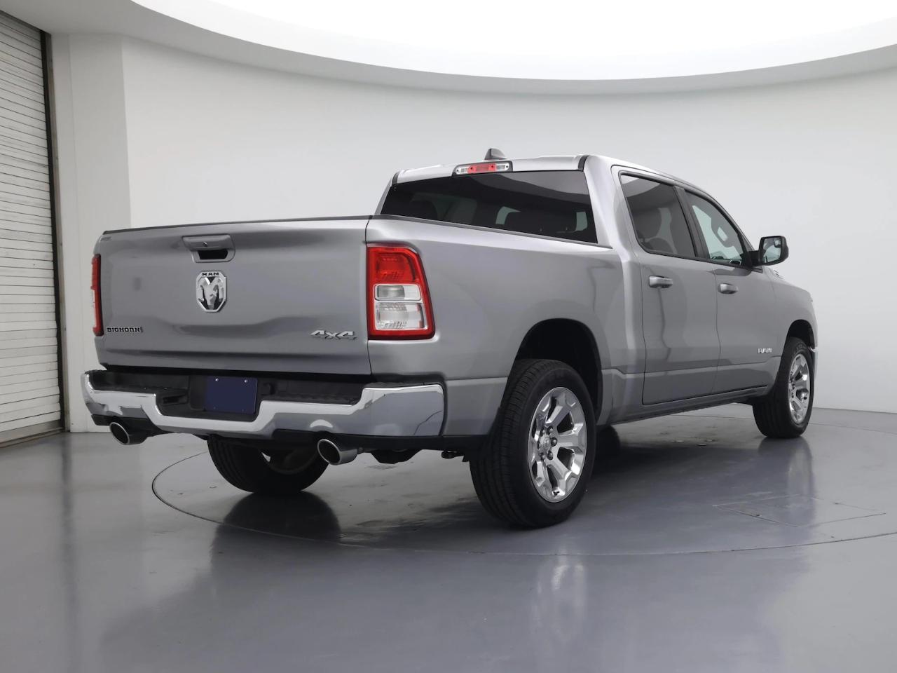 RAM 1500 Big Horn 4x4 Crew Cab 5'7" Box 2022