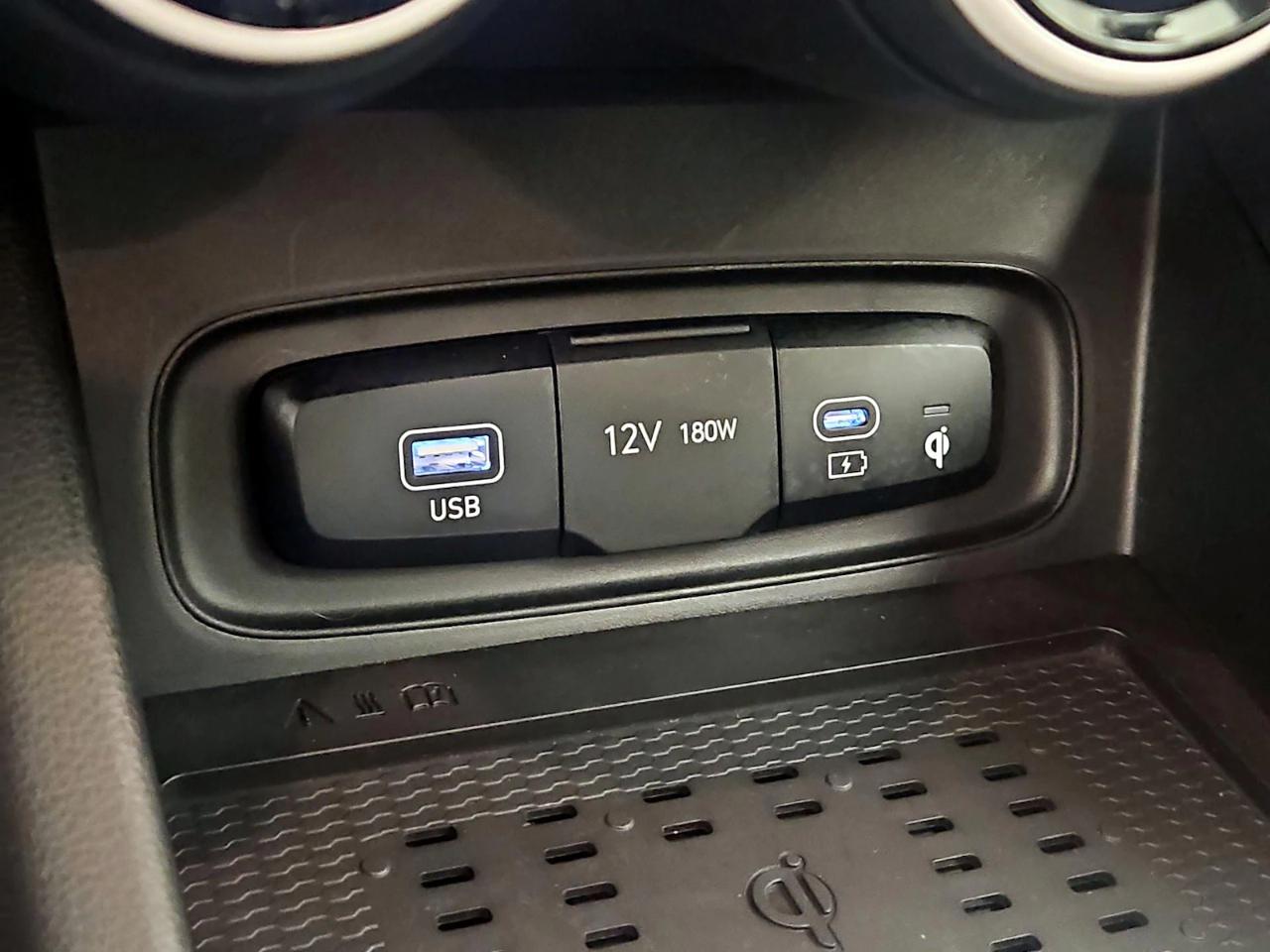 Hyundai Venue Limited IVT 2024