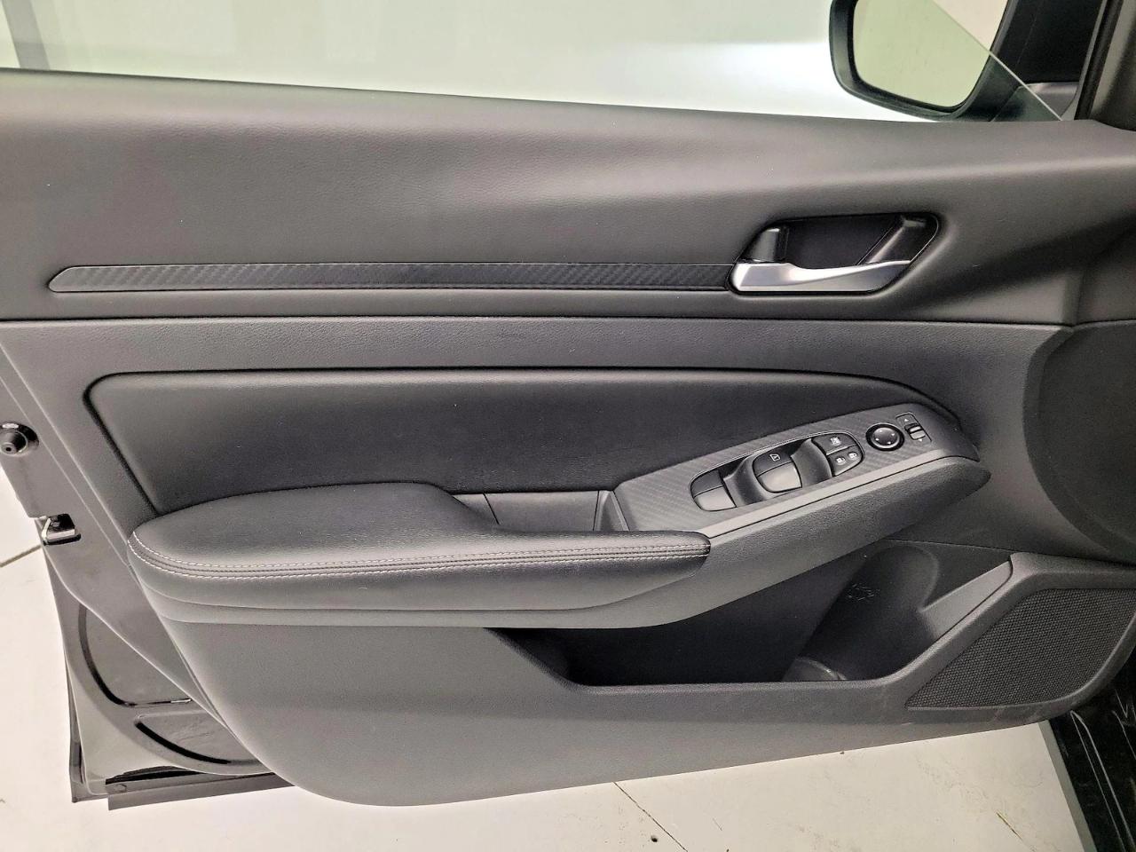 Nissan Altima SV FWD 2025
