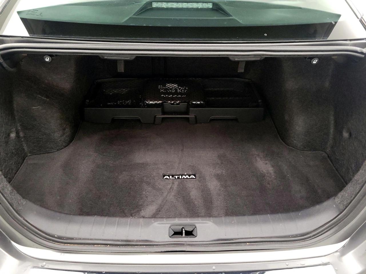 Nissan Altima SV FWD 2025