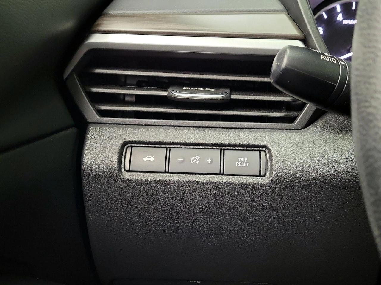 Nissan Altima SV FWD 2025