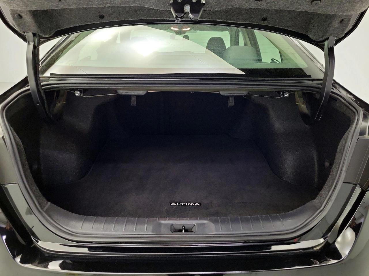 Nissan Altima SV FWD 2025