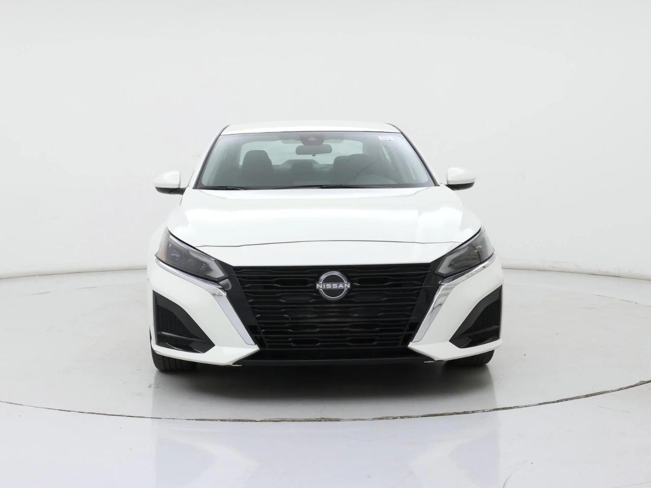 2025 Nissan Altima SV - Photo 6