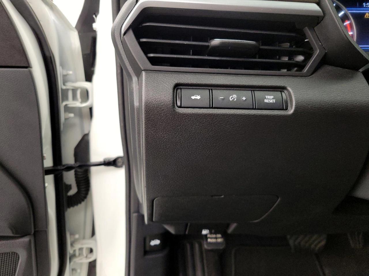 2025 Nissan Altima SV - Photo 17