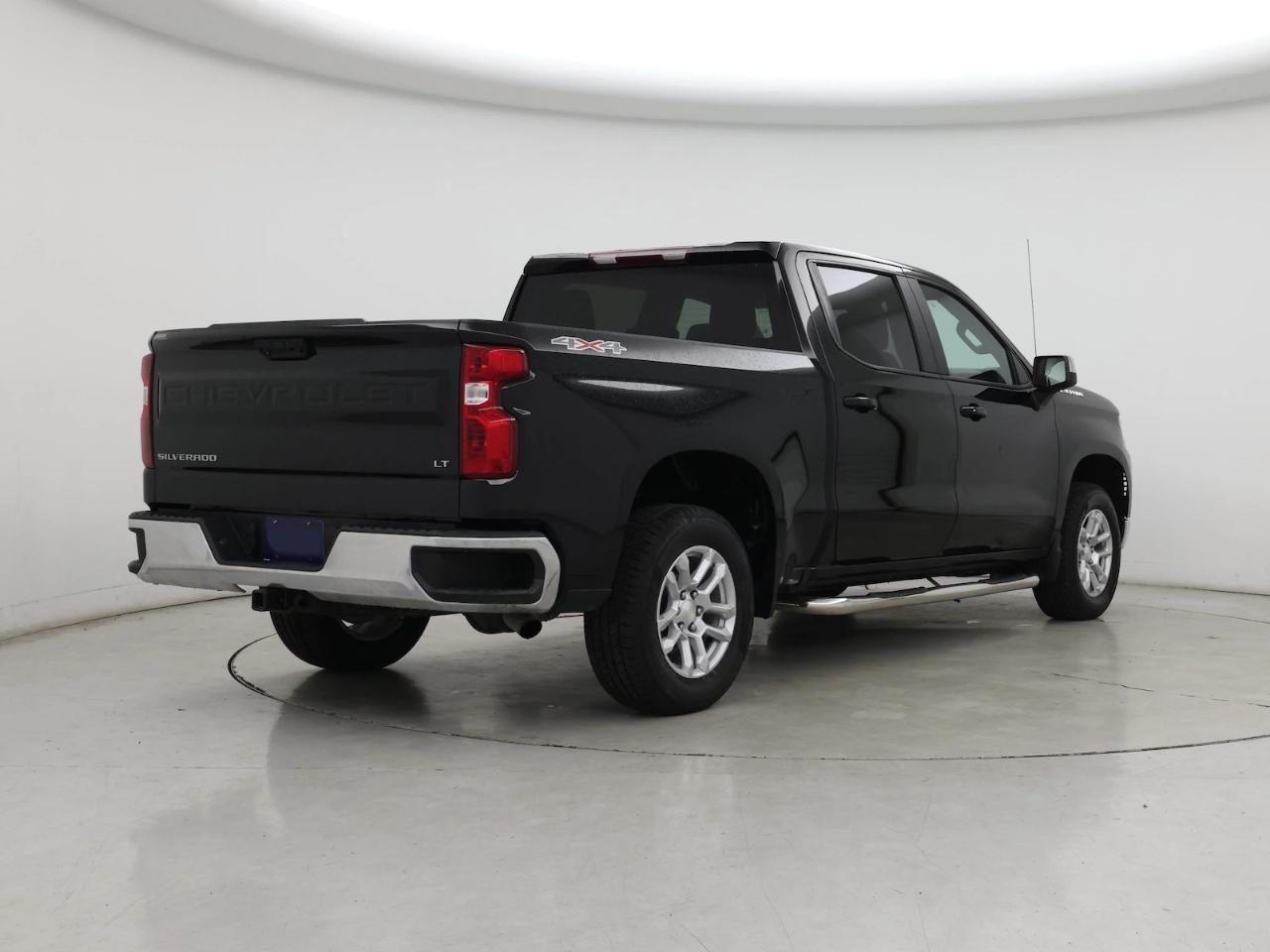 Chevrolet Silverado 1500 4WD Crew Cab 147" LT 2020