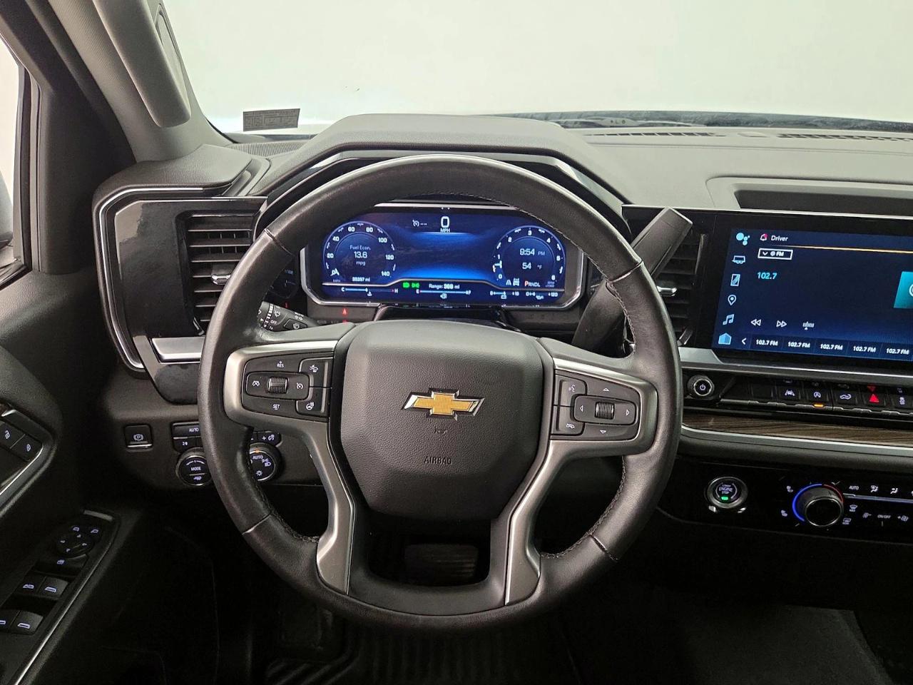 Chevrolet Silverado 1500 4WD Crew Cab 147" LT 2020