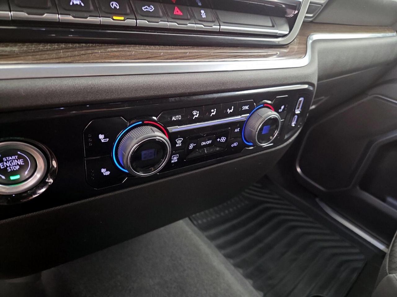 Chevrolet Silverado 1500 4WD Crew Cab 147" LT 2020