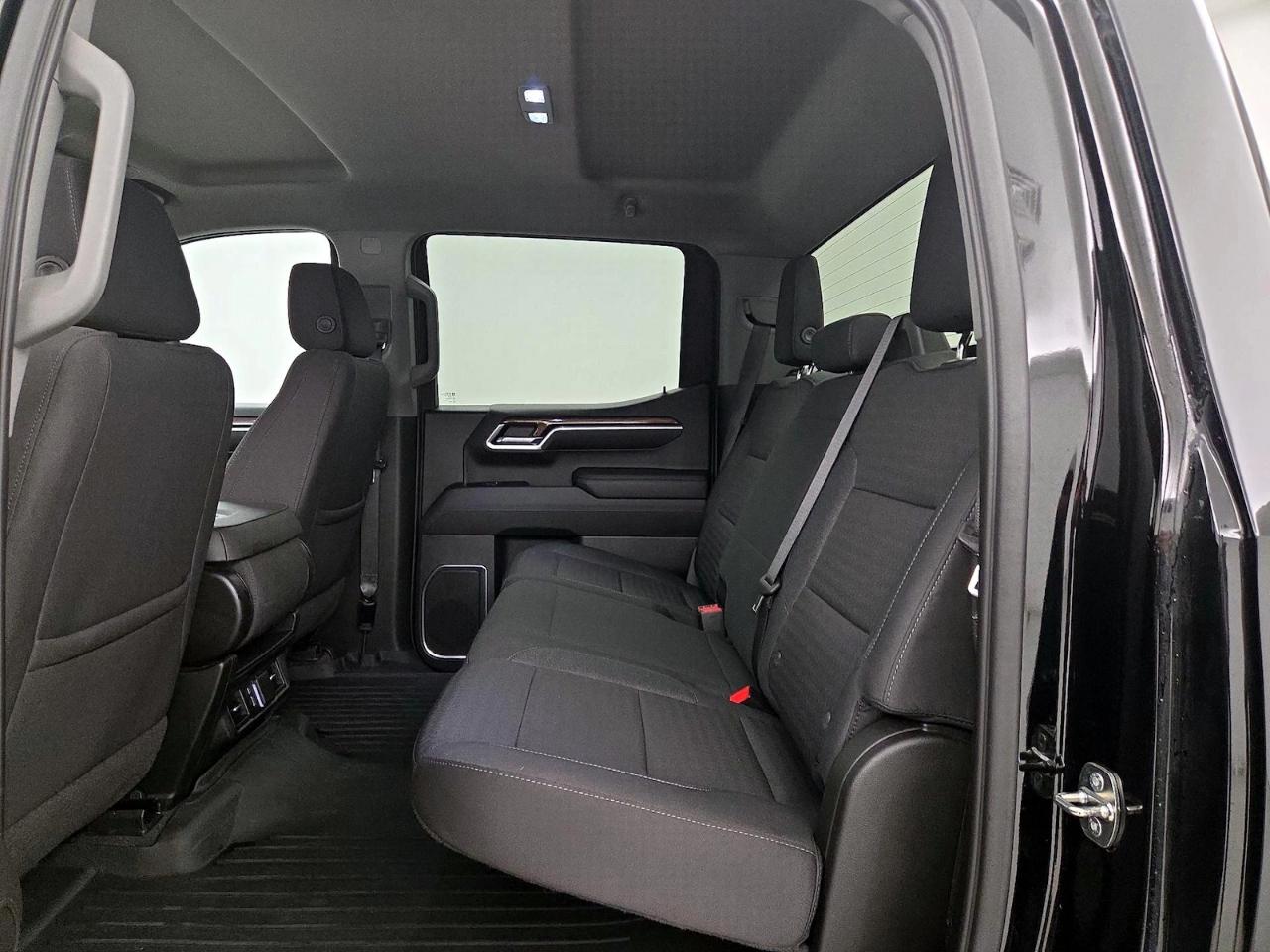 Chevrolet Silverado 1500 4WD Crew Cab 147" LT 2020