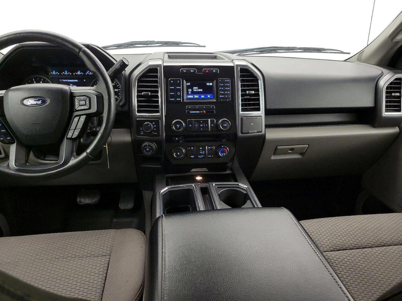 Ford F-150 2WD SuperCrew 157" Lariat 2016