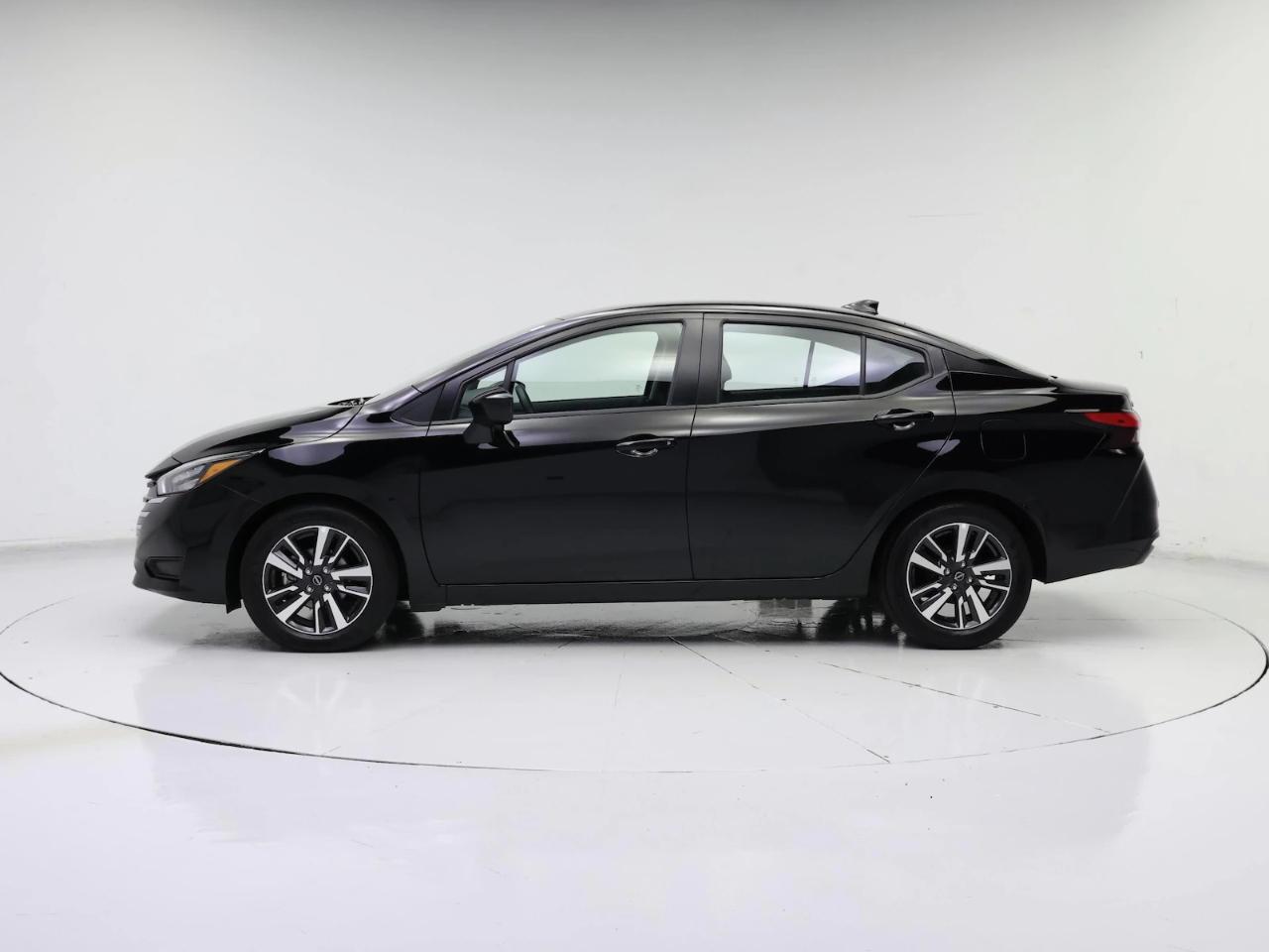 Nissan Versa SV CVT 2025