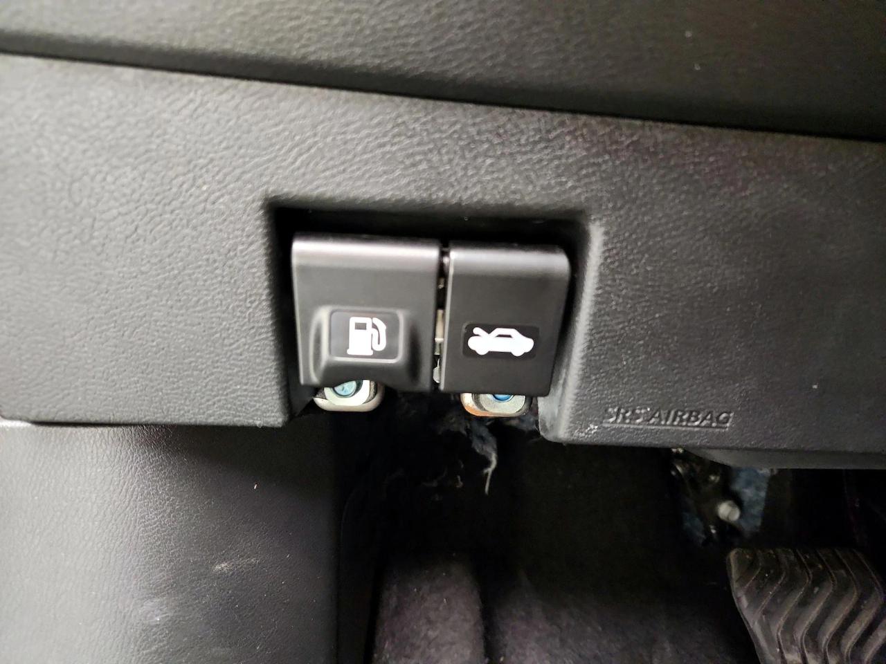 Nissan Versa SV CVT 2025