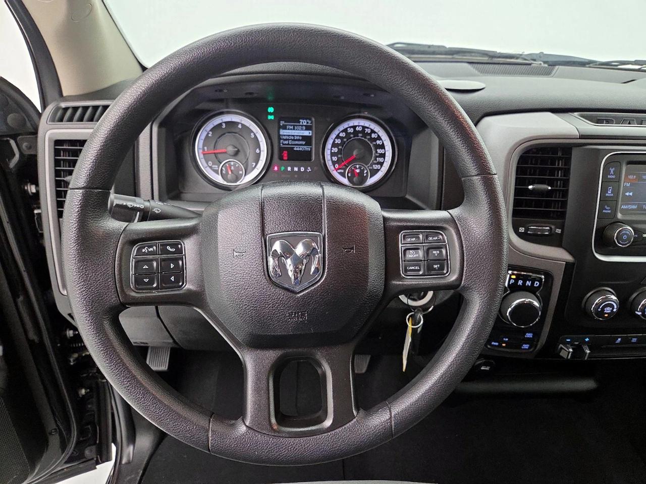 RAM 1500 Classic SLT 4x4 Crew Cab 5'7" Box 2023