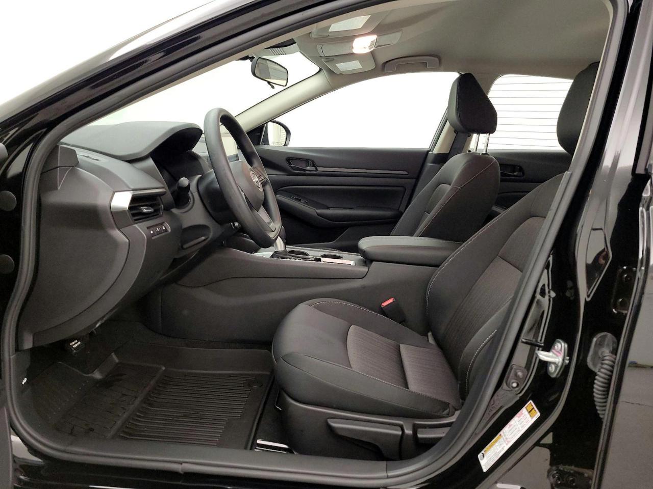 Nissan Altima SV FWD 2025