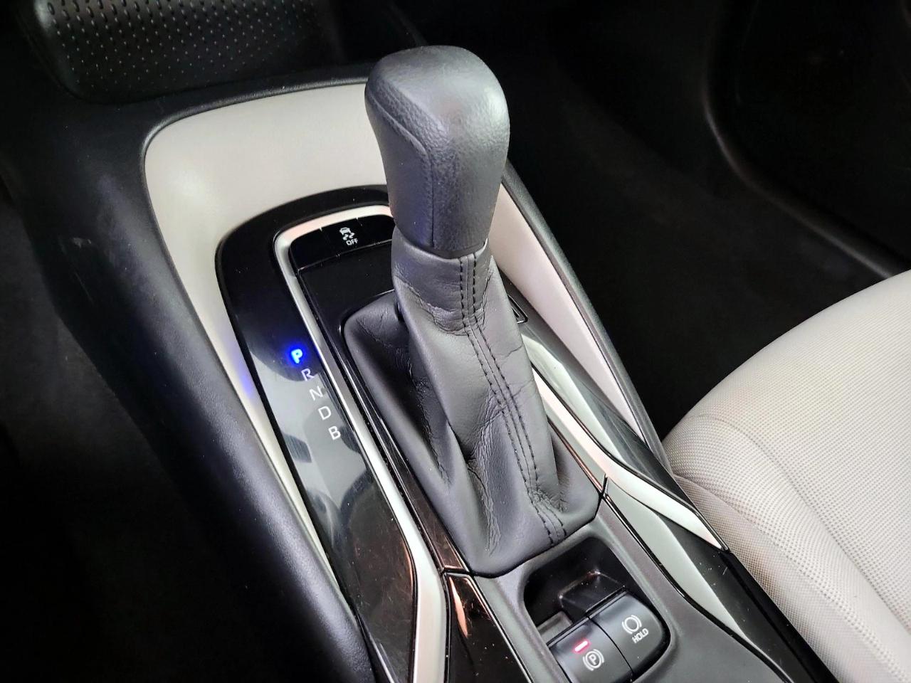Toyota Corolla LE CVT (Natl) 2020