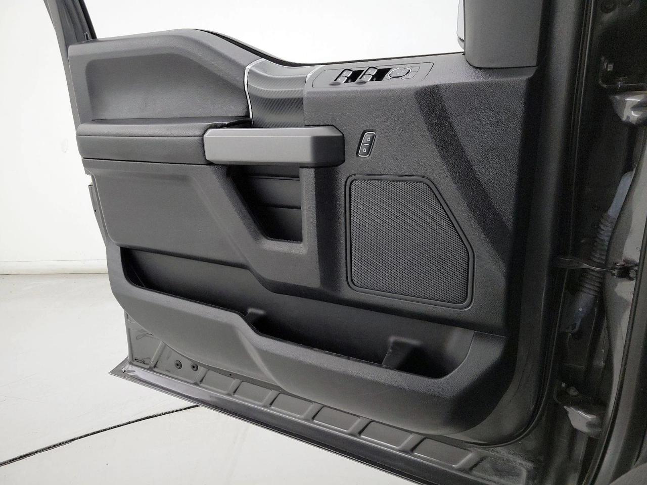 Ford F-150 Lariat 2WD SuperCrew 5.5' Box 2018