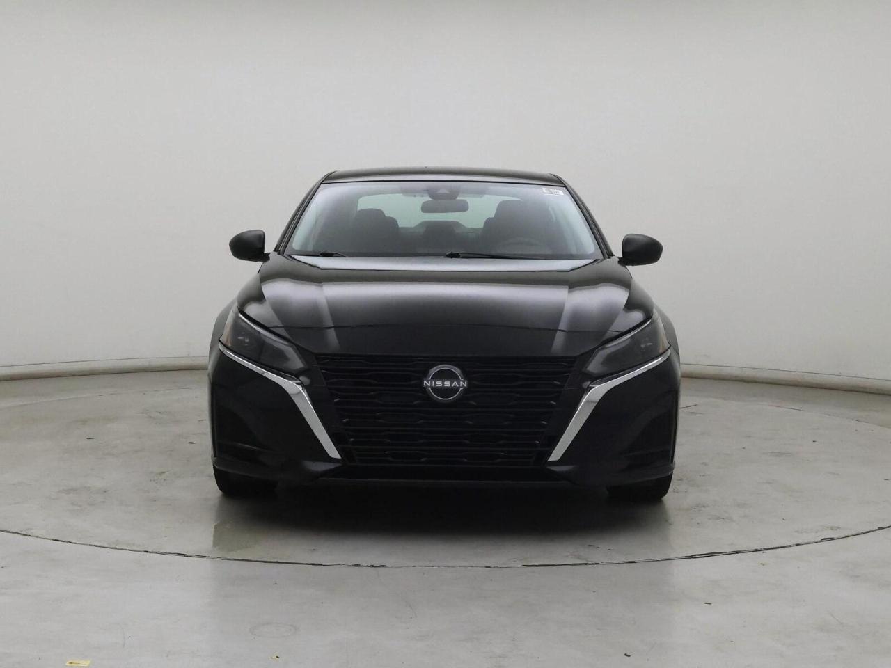 2025 Nissan Altima SV - Photo 6