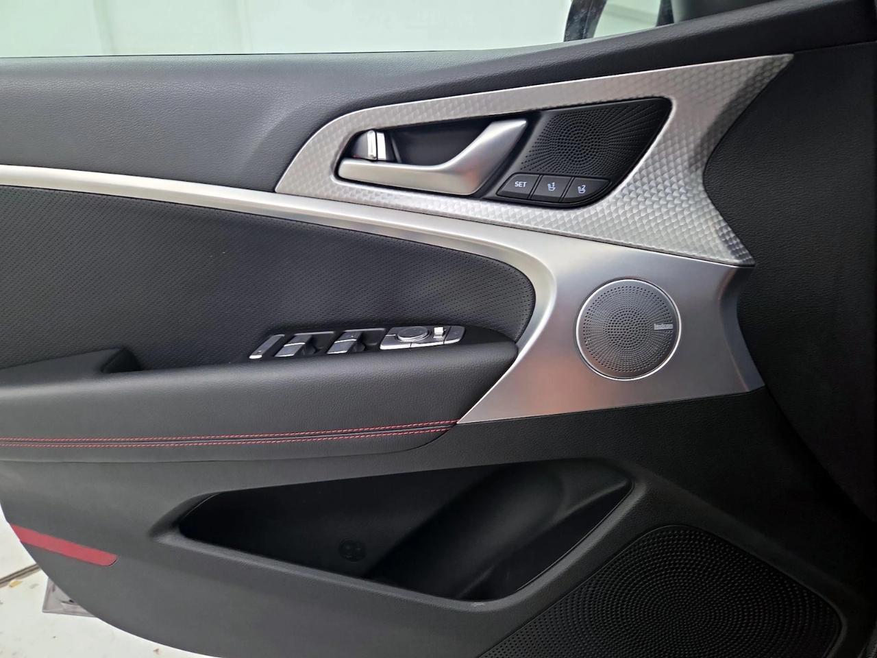 Genesis G70 3.3T RWD 2022