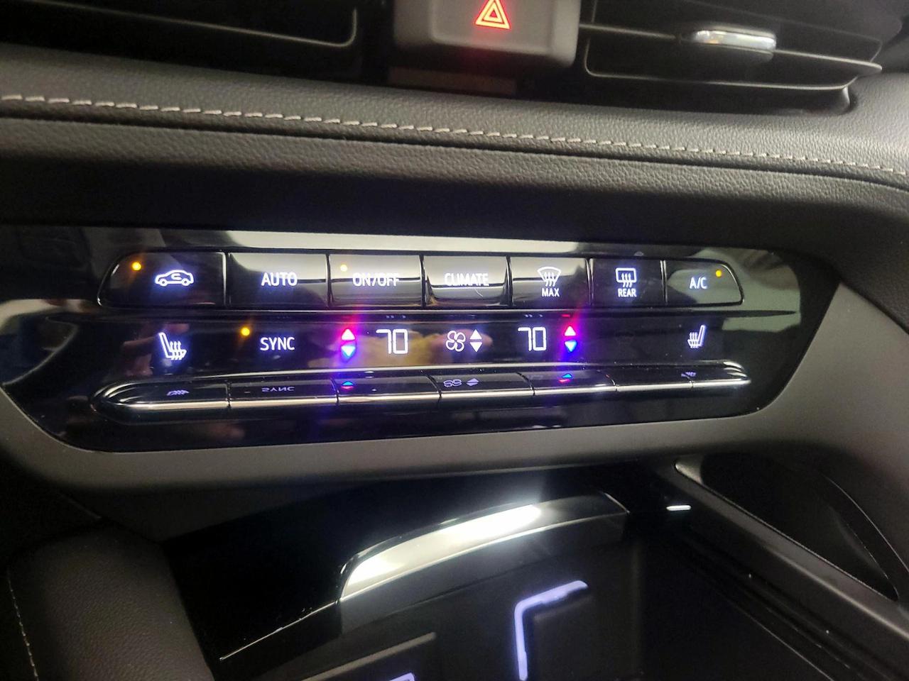 Buick Envision FWD 4dr Essence 2023