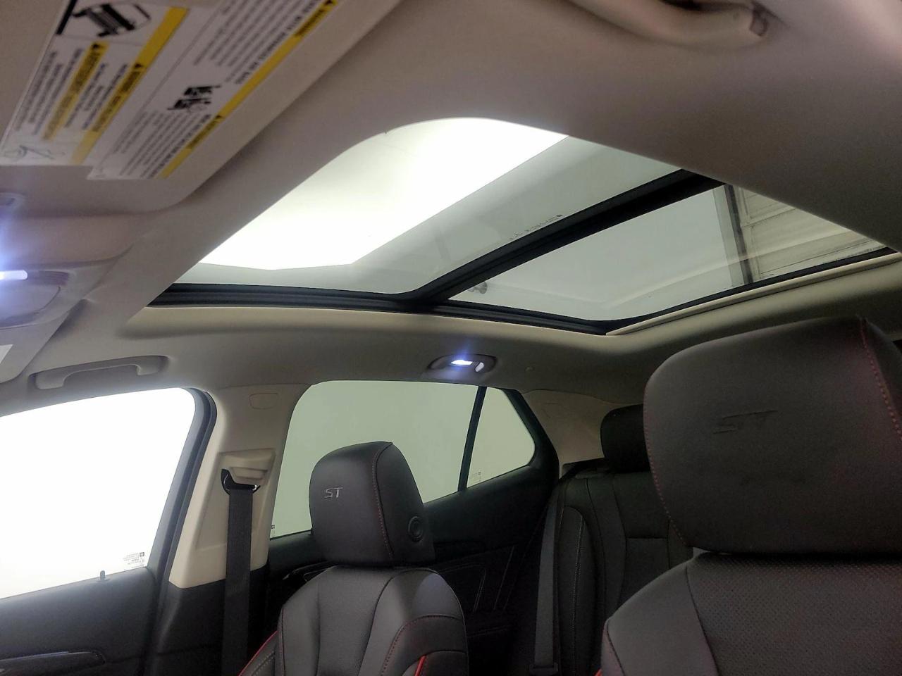 Buick Envision FWD 4dr Essence 2023