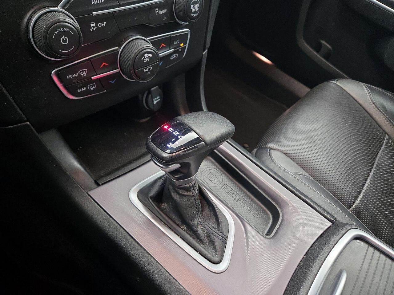 Dodge Charger SXT RWD 2022
