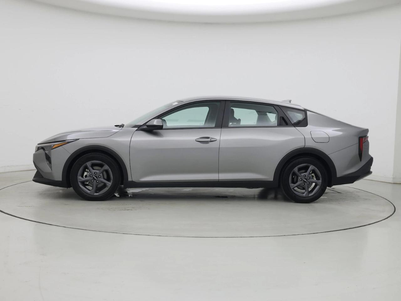 Kia K4 LXS FWD 2025