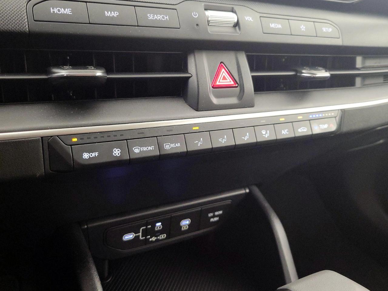 Kia K4 LXS FWD 2025