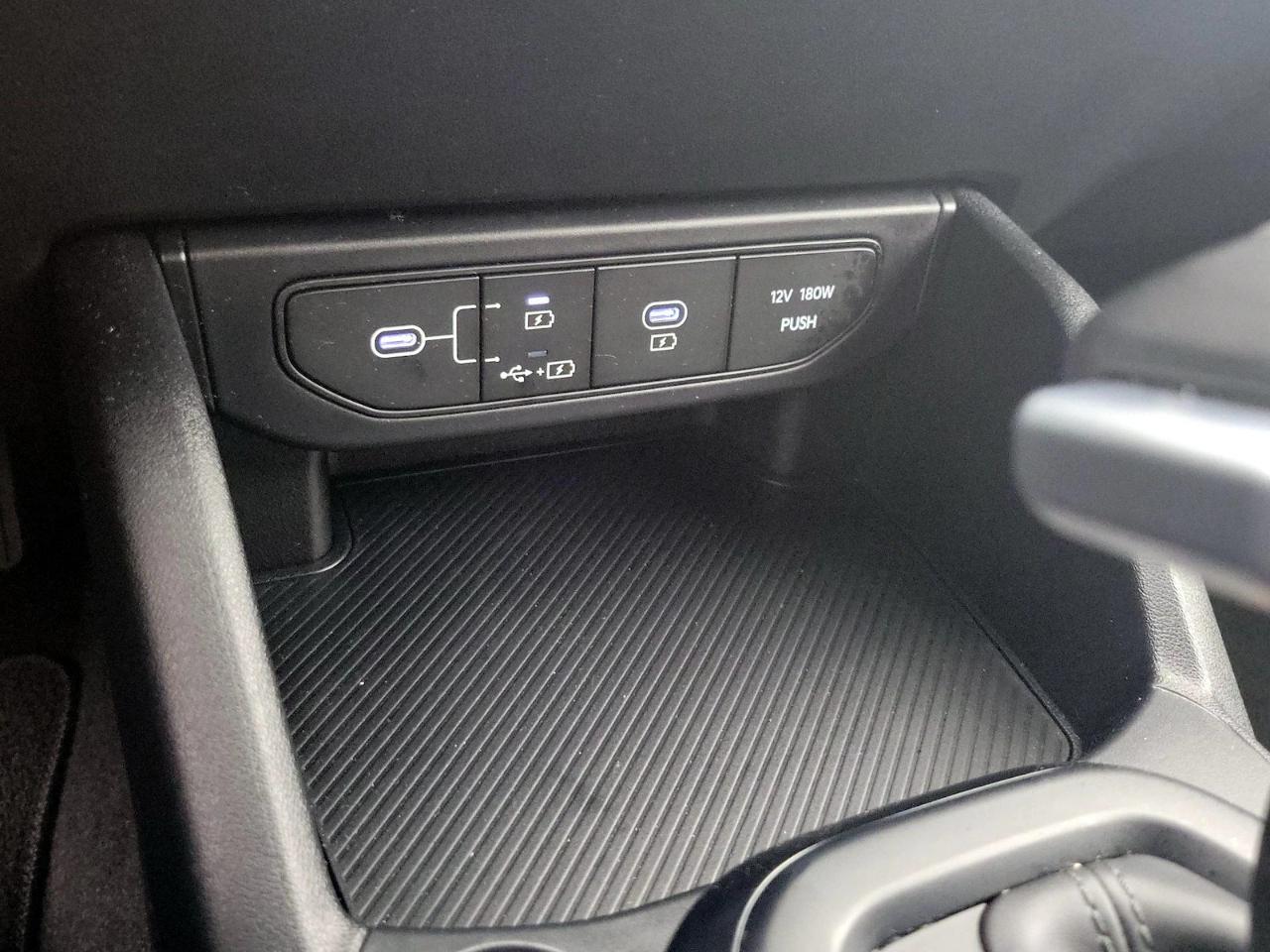 Kia K4 LXS FWD 2025