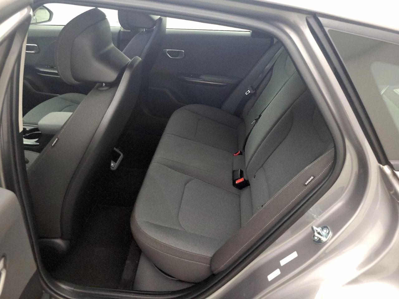 Kia K4 LXS FWD 2025