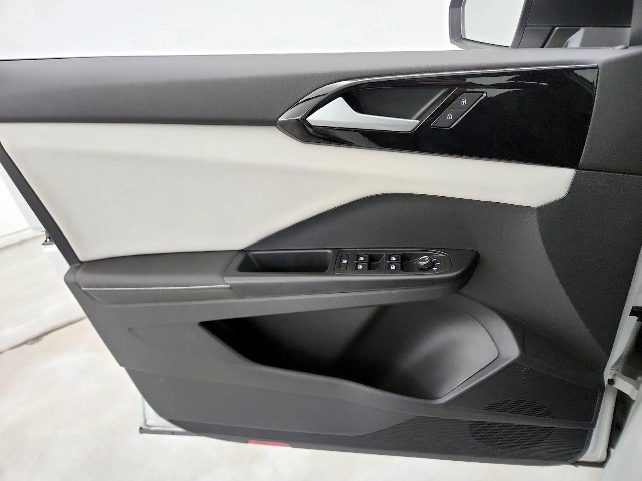 Volkswagen Taos SE 4Motion 2025