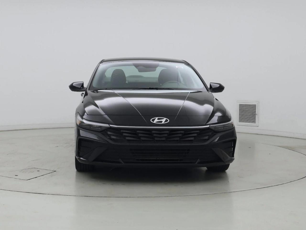 Hyundai Elantra SEL Convenience IVT 2025