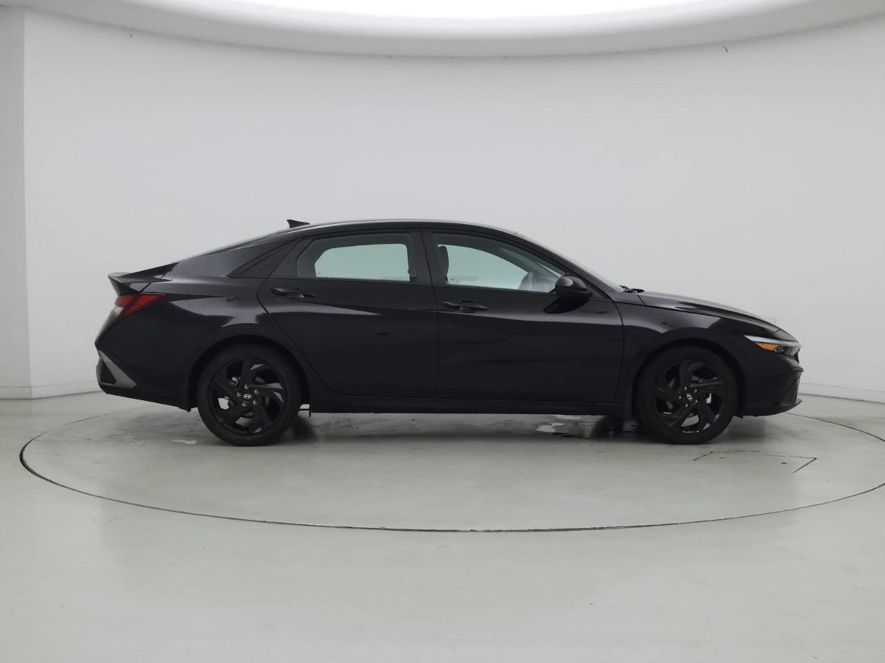 Hyundai Elantra SEL Convenience IVT 2025