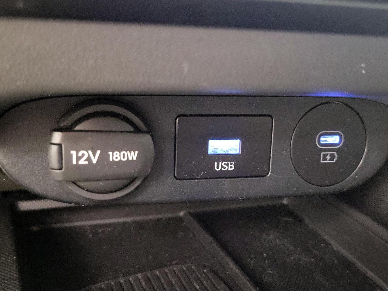 Hyundai Elantra SEL Convenience IVT 2025