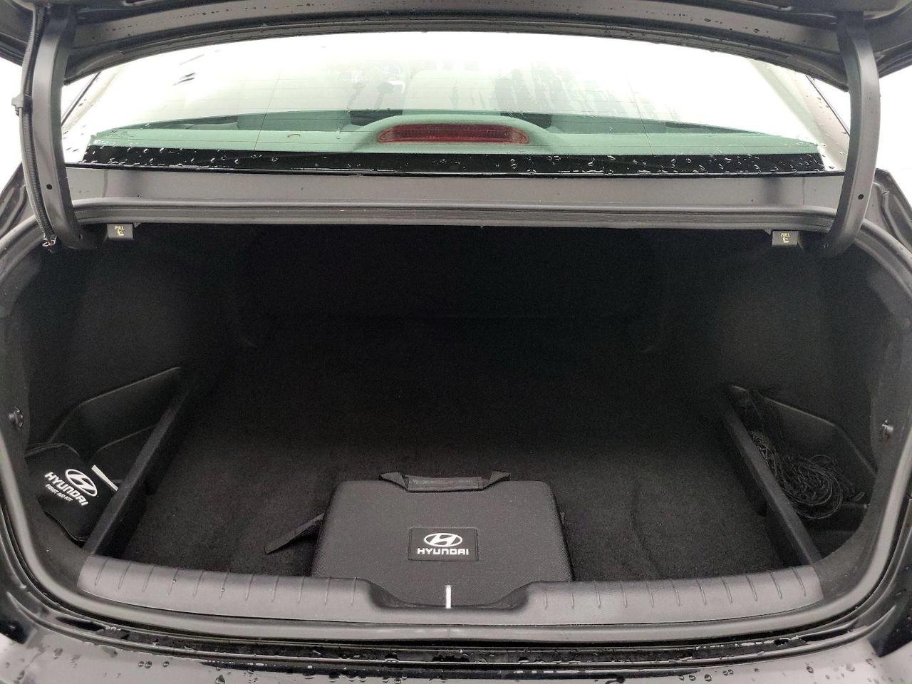 Hyundai Elantra SEL Convenience IVT 2025