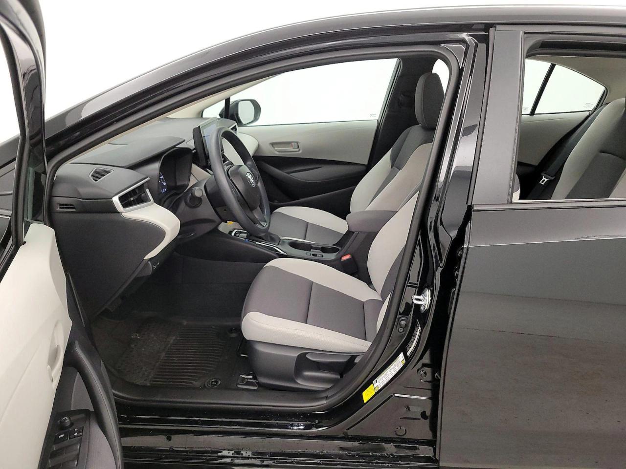 Toyota Corolla LE CVT (Natl) 2025