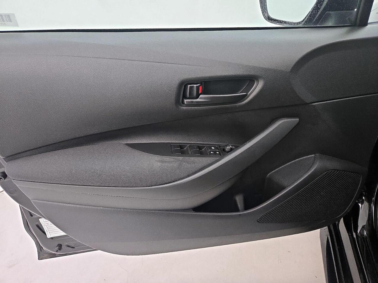 Toyota Corolla LE CVT (Natl) 2025