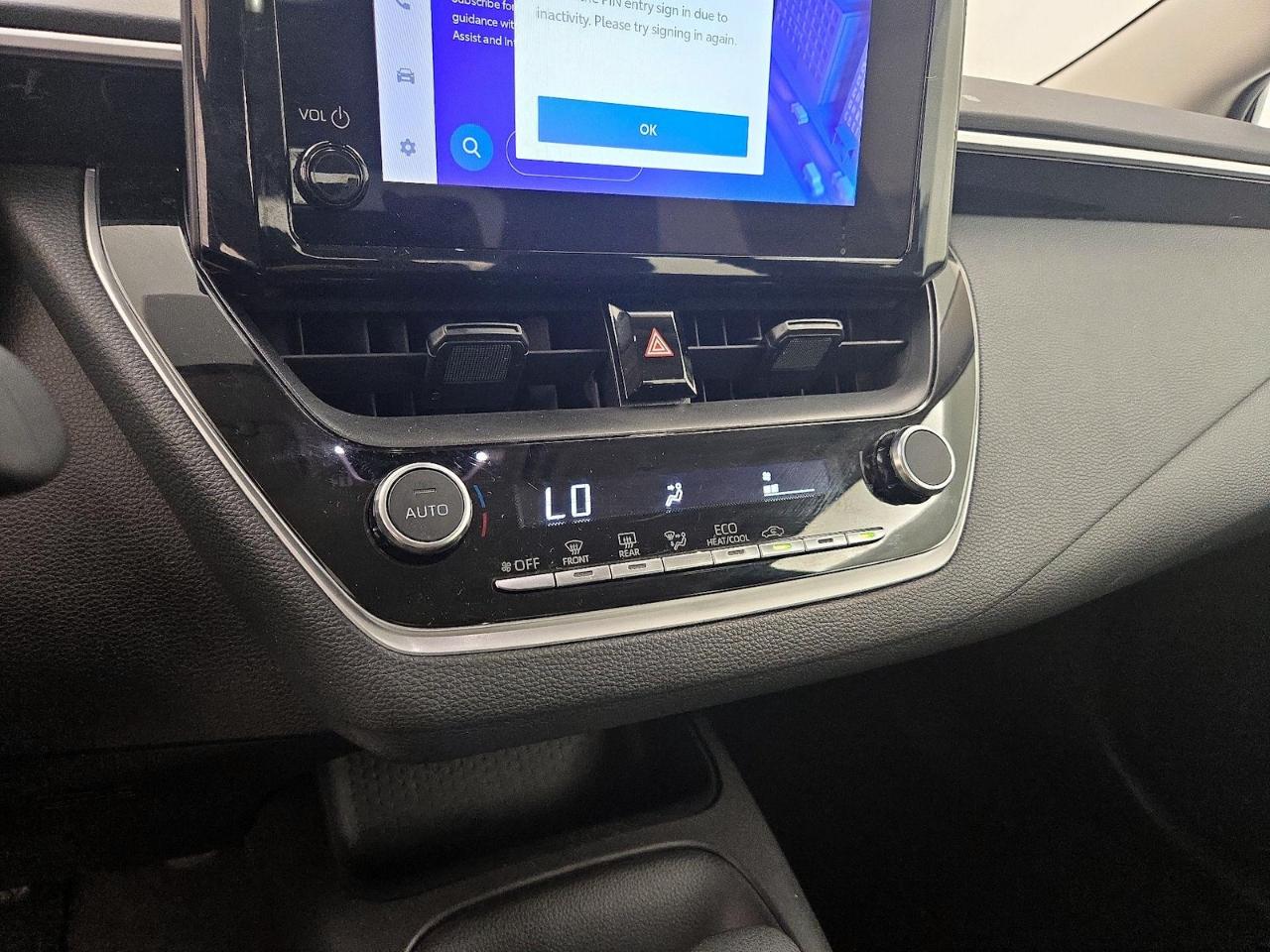 Toyota Corolla LE CVT (Natl) 2025
