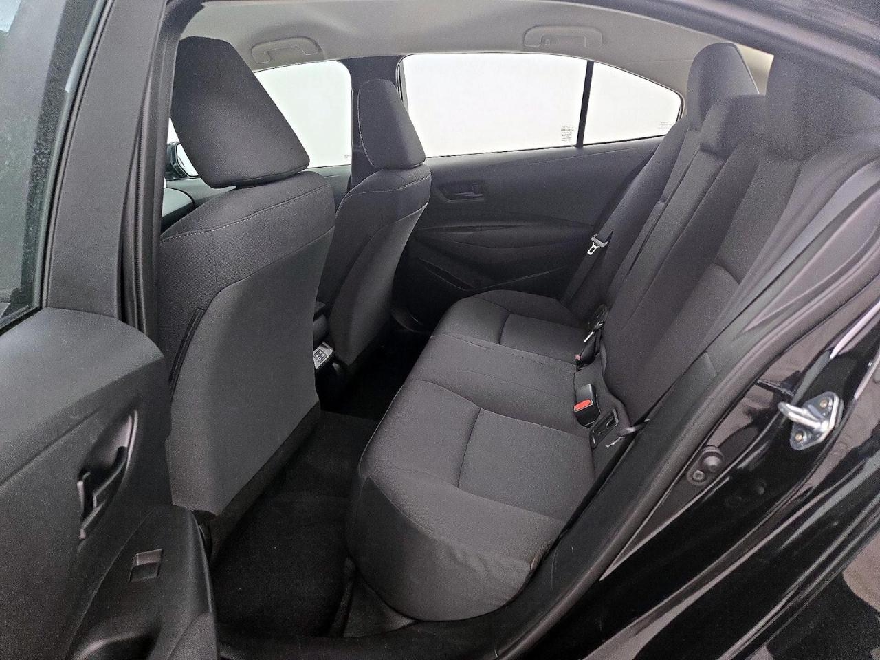 Toyota Corolla LE CVT (Natl) 2025