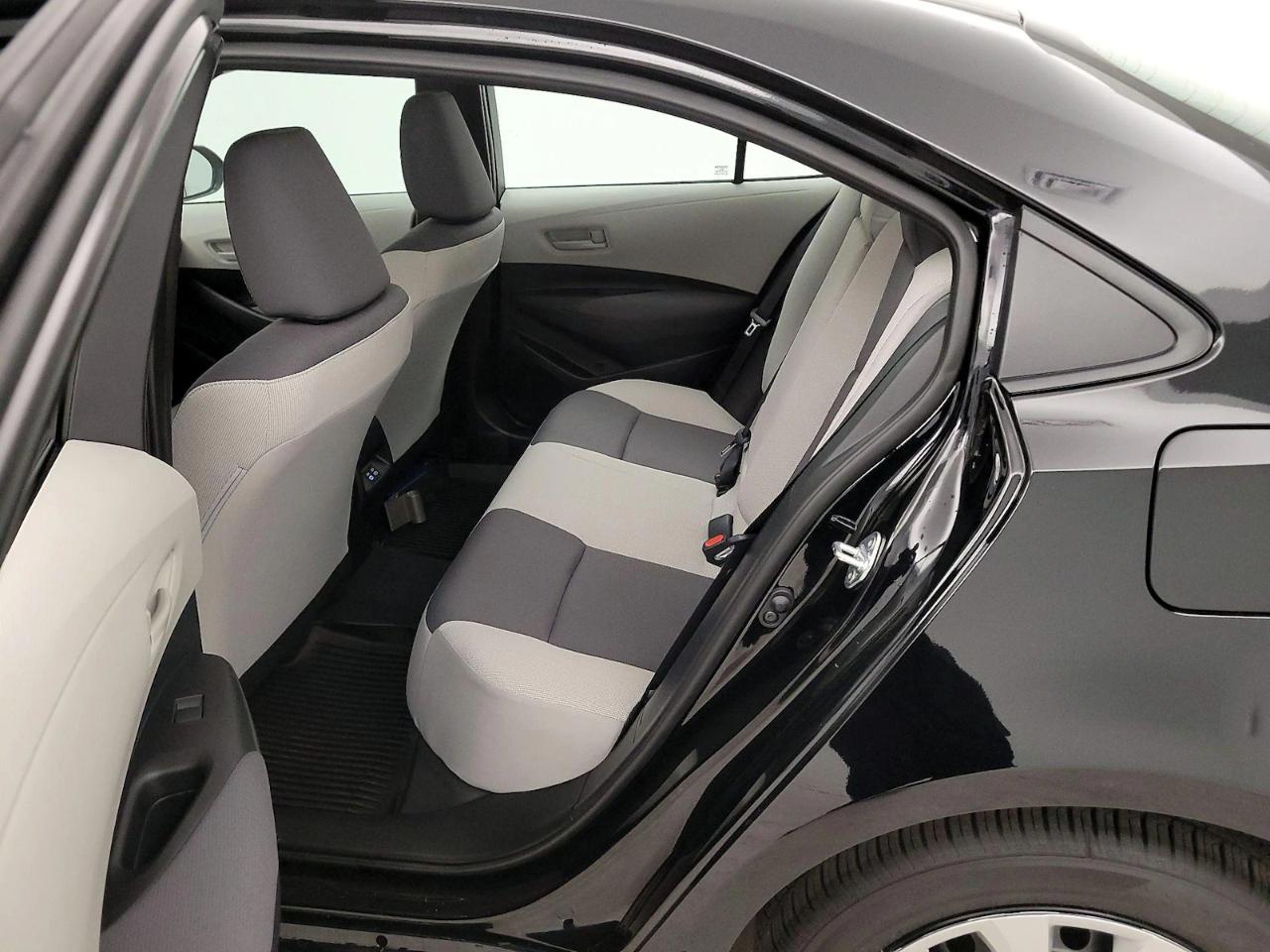Toyota Corolla LE CVT (Natl) 2025