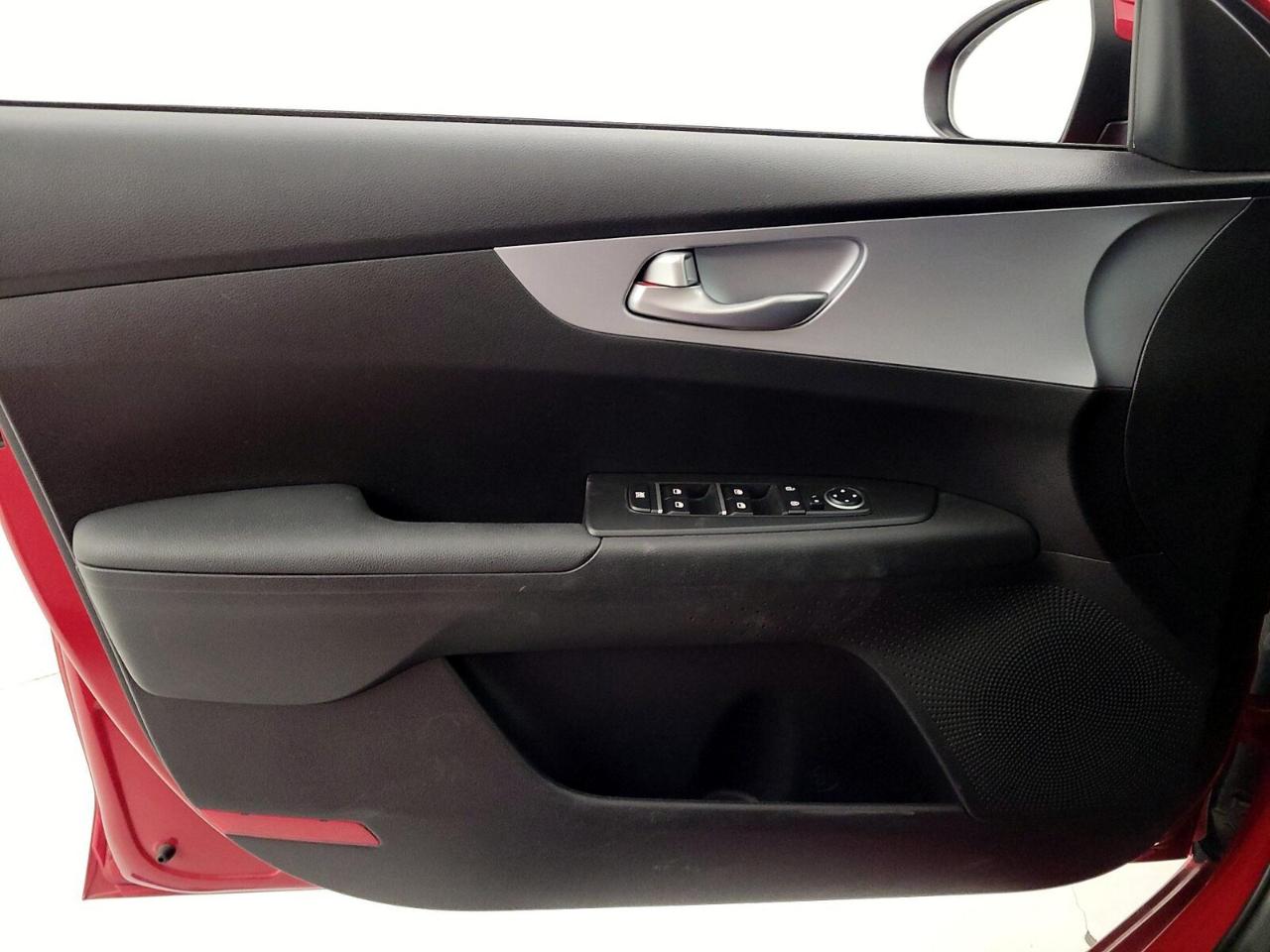 Kia Forte LXS IVT 2024