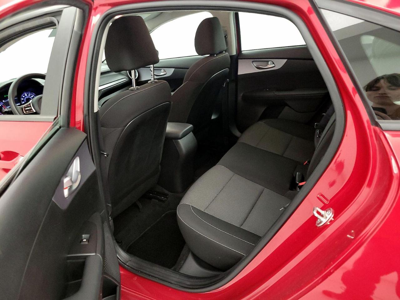 Kia Forte LXS IVT 2024