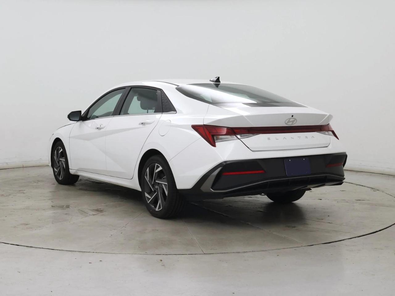 Hyundai Elantra SEL Convenience IVT 2025