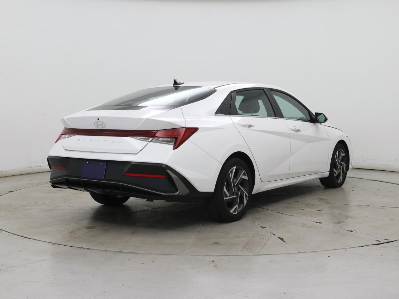 Hyundai Elantra SEL Convenience IVT 2025