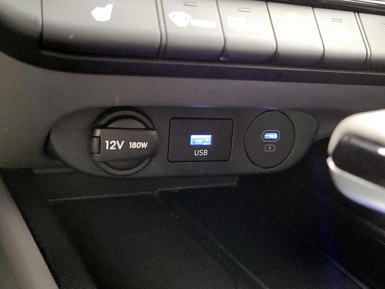 Hyundai Elantra SEL Convenience IVT 2025