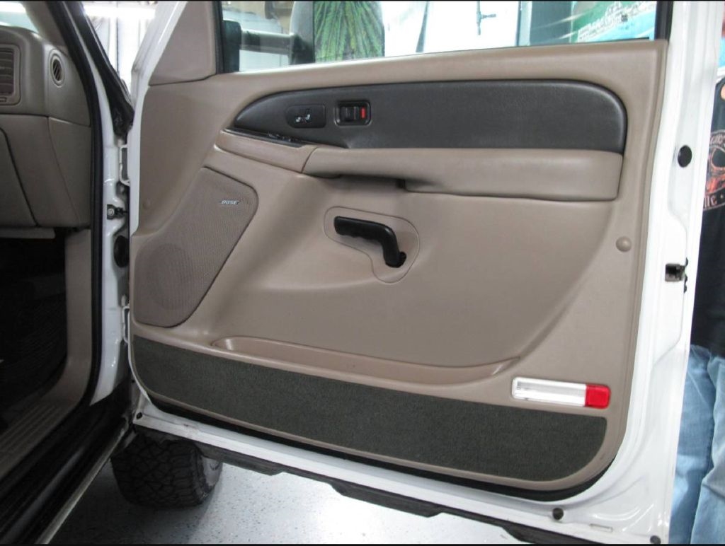 Chevrolet Avalanche 2500 4WD 2004