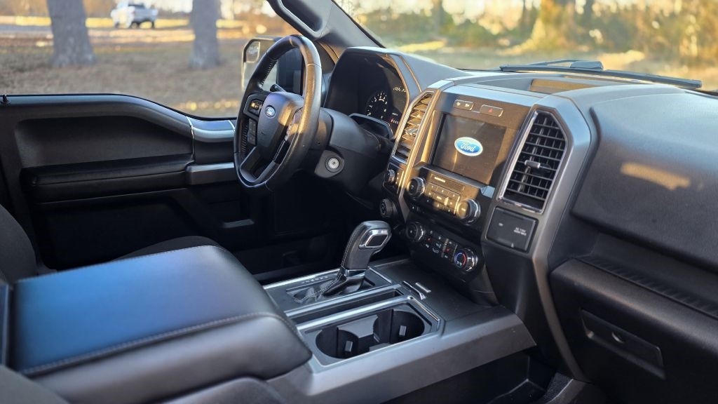 Ford F-150 XL SuperCrew 6.5-ft. Bed 4WD 2017