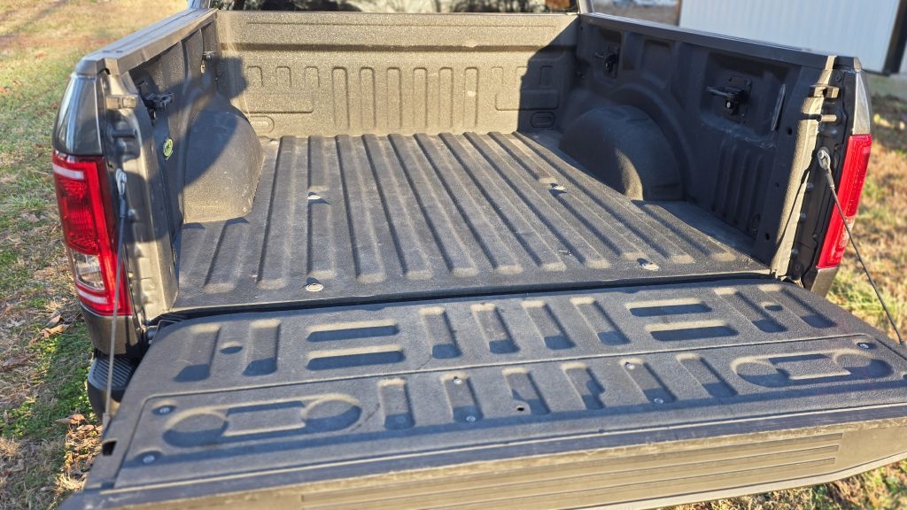 Ford F-150 XL SuperCrew 6.5-ft. Bed 4WD 2017