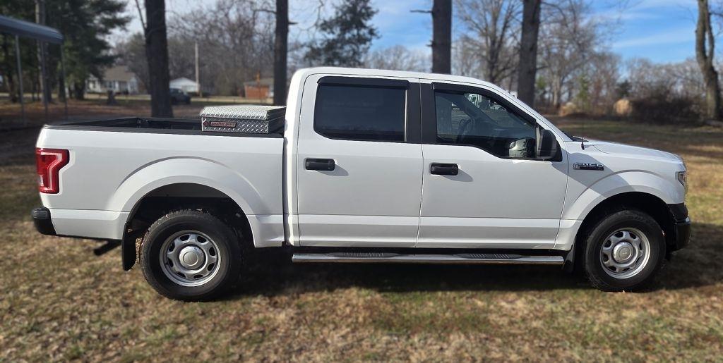 Ford F-150 XL SuperCrew 5.5-ft. Bed 4WD 2017